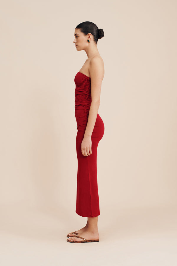 ISABELA STRAPLESS DRESS - CRIMSON