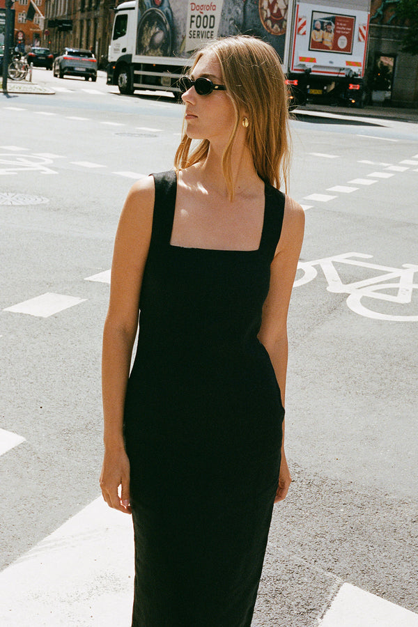 ALICE MIDI DRESS - BLACK