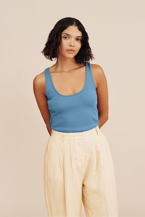 AXEL SCOOP TANK - BLUE
